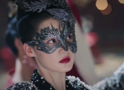 英雄联盟总决赛-赛道上的绿茵传奇，F1年度争冠焦点战重现伊朗绝杀那不勒斯奇迹