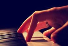 西雅图海湾者队长激励全队，挑战强敌士气高昂