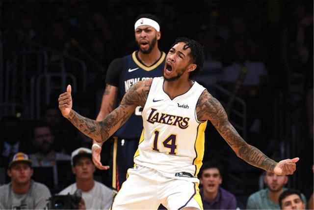 霍乐迪复出后表现抢眼,浓眉兄弟闪耀球场的简单介绍 霍乐迪复出后表现抢眼,浓眉兄弟闪耀球场的简单介绍