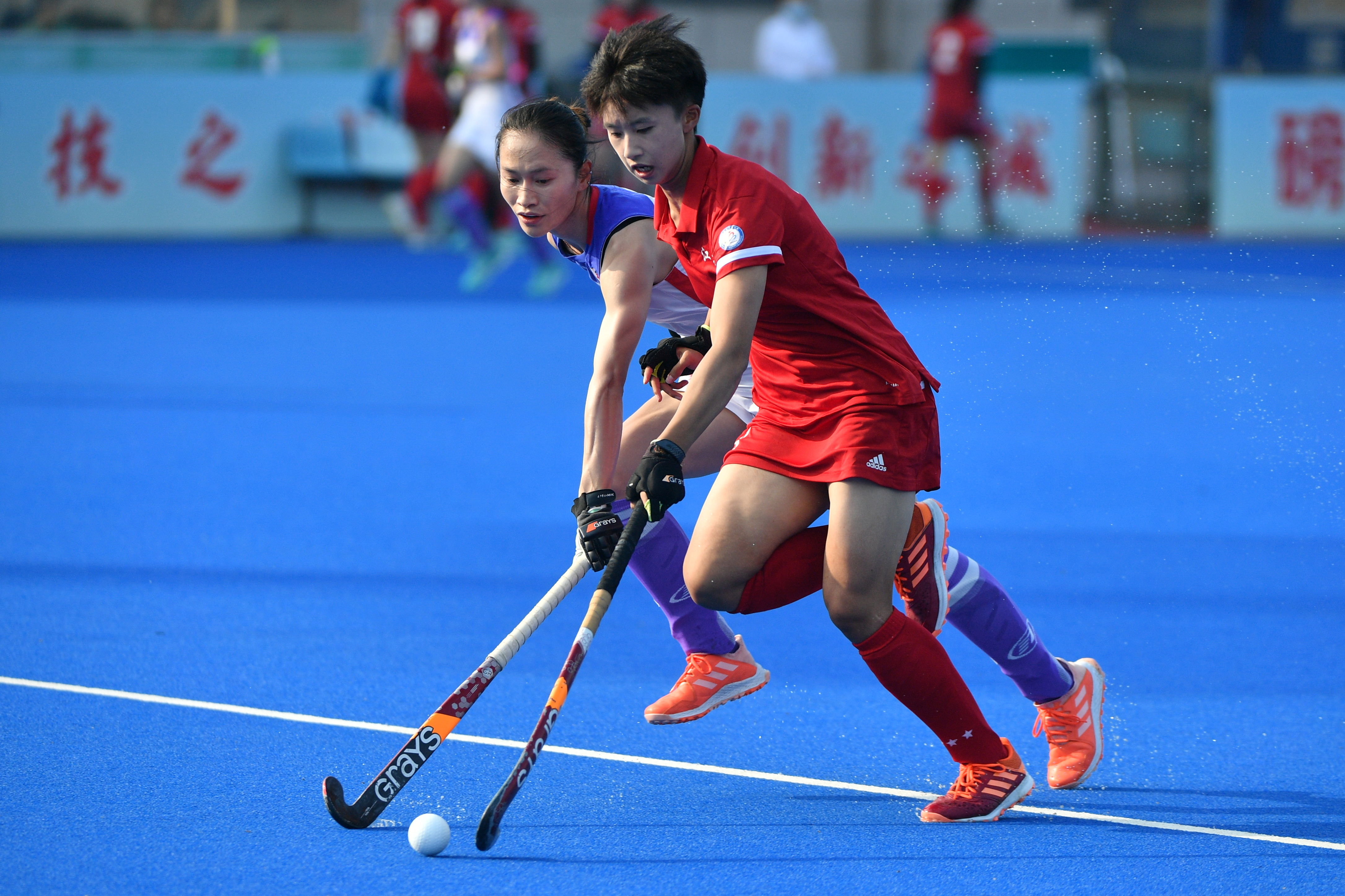 曲棍球比赛胜出队伍揭秘：团队合作完胜的简单介绍