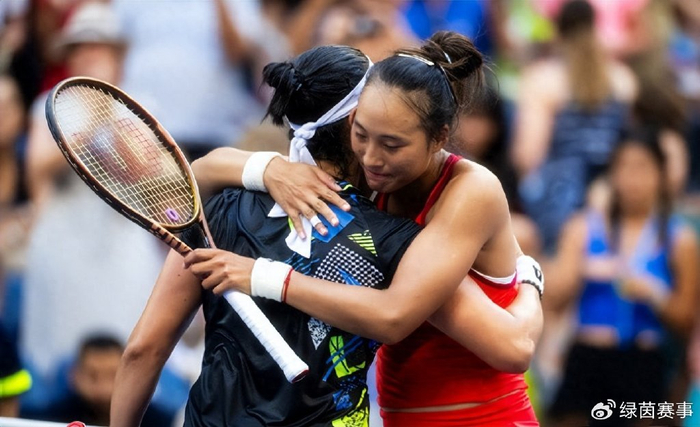 波兰女足逆袭晋级,取得胜利 波兰女足逆袭晋级,取得胜利