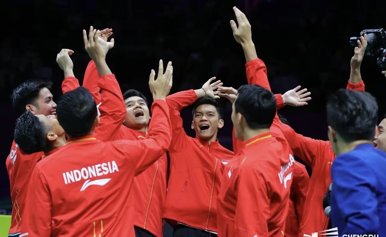 丹麦队逆转马来西亚队，安赛龙扛起全队