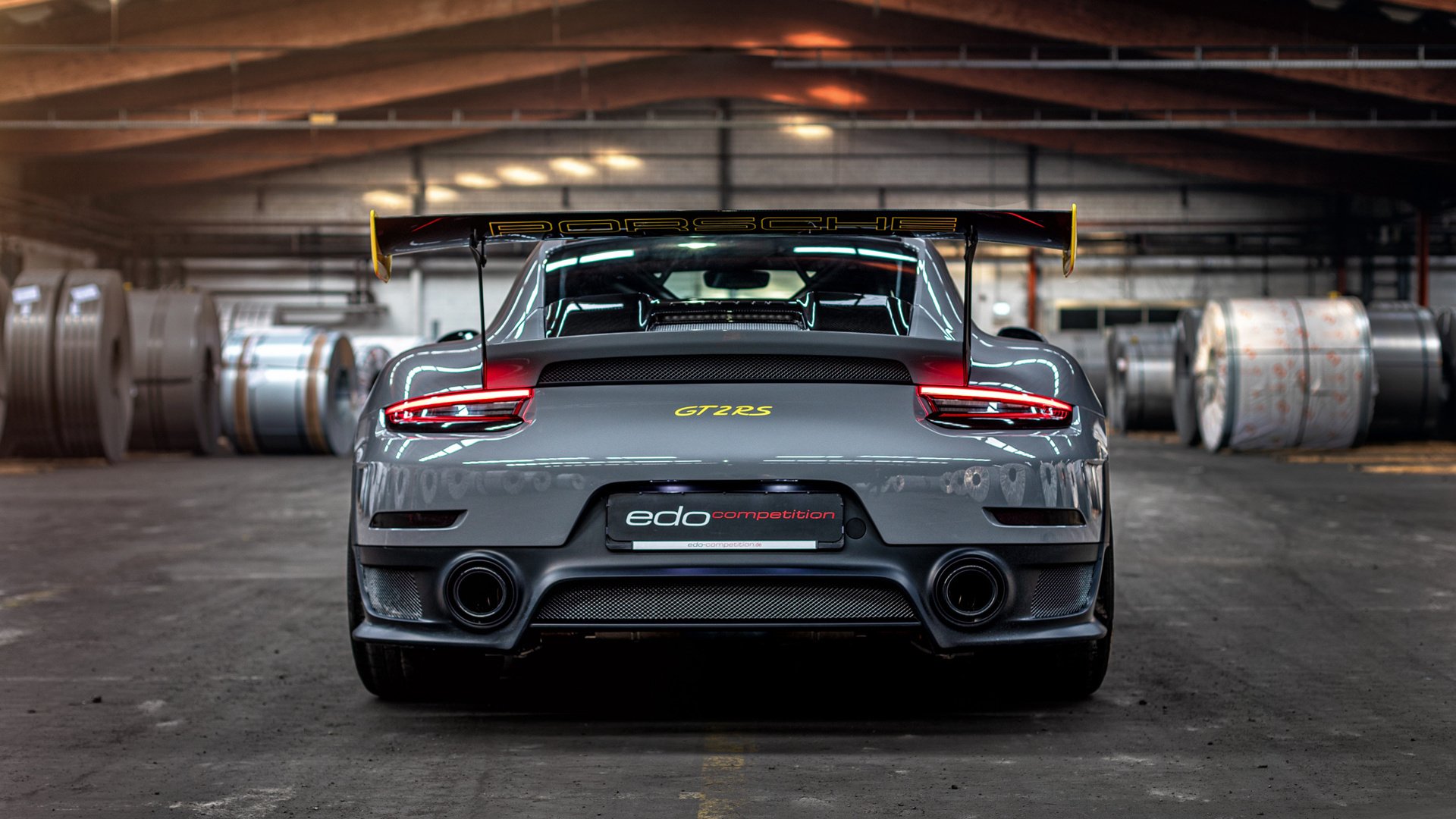 南北战火，意甲生死对决与雄鹿的狂暴碾压