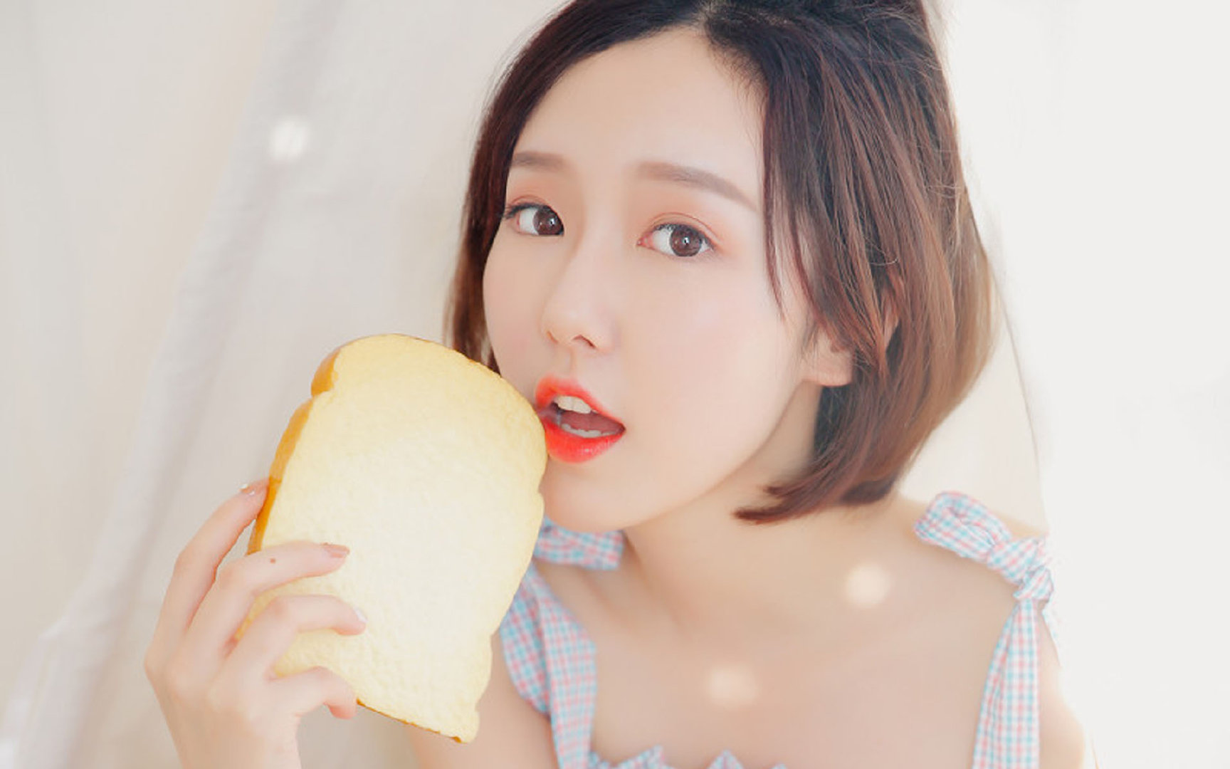 中场魔杖点活全队,尤文战术机器碾碎瑞士—解析奥亚尔萨瓦尔如何成为比赛节拍器