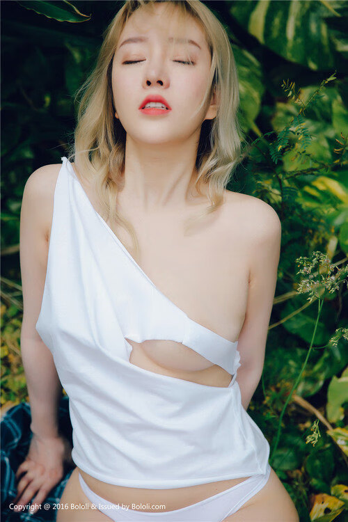 刹车区前的临门一脚，阿劳霍用方向盘改写F1历史