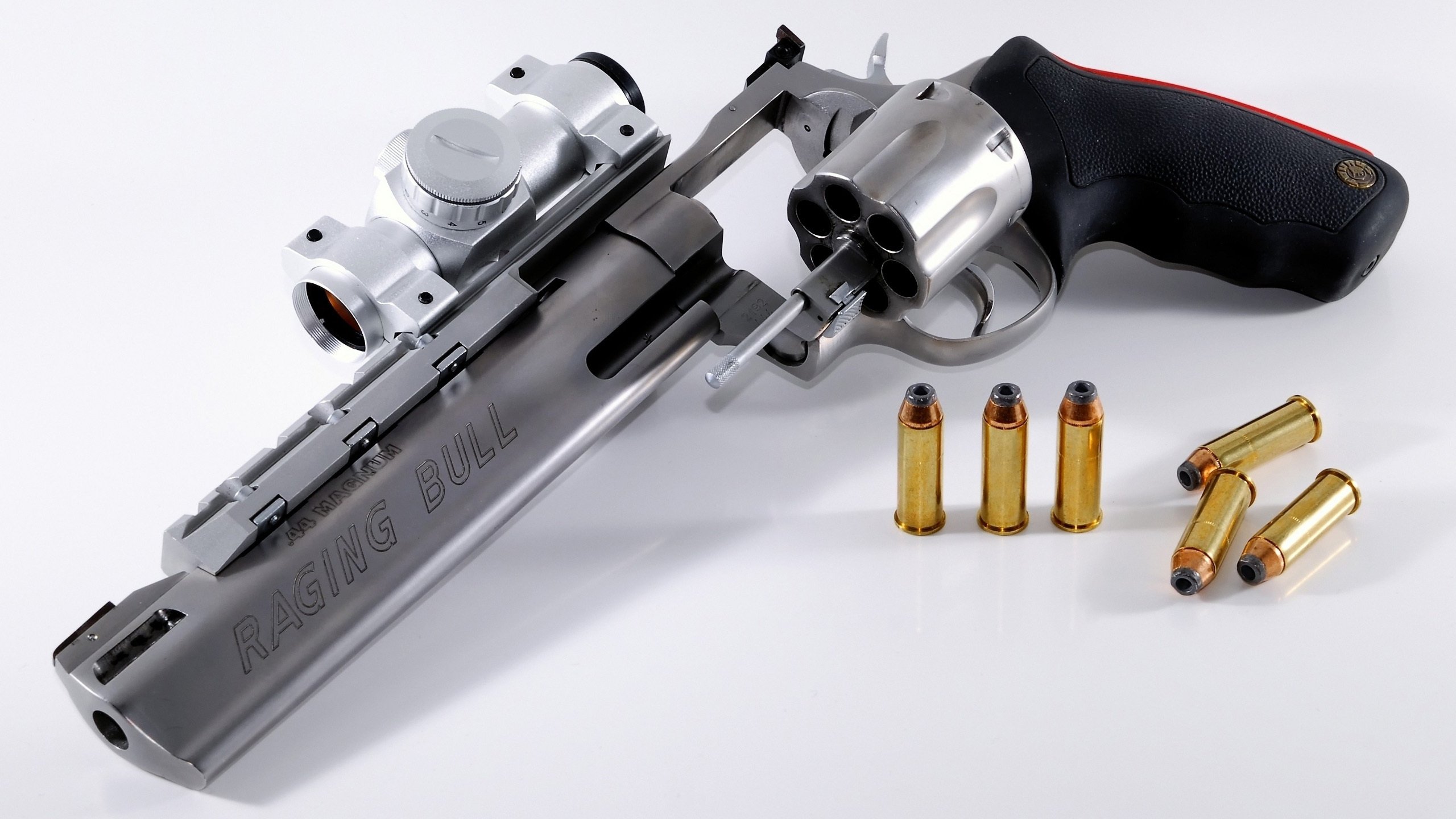 暗夜闪电，多特蒙德踏平英格兰，三笘薰如何成为关键破壁人