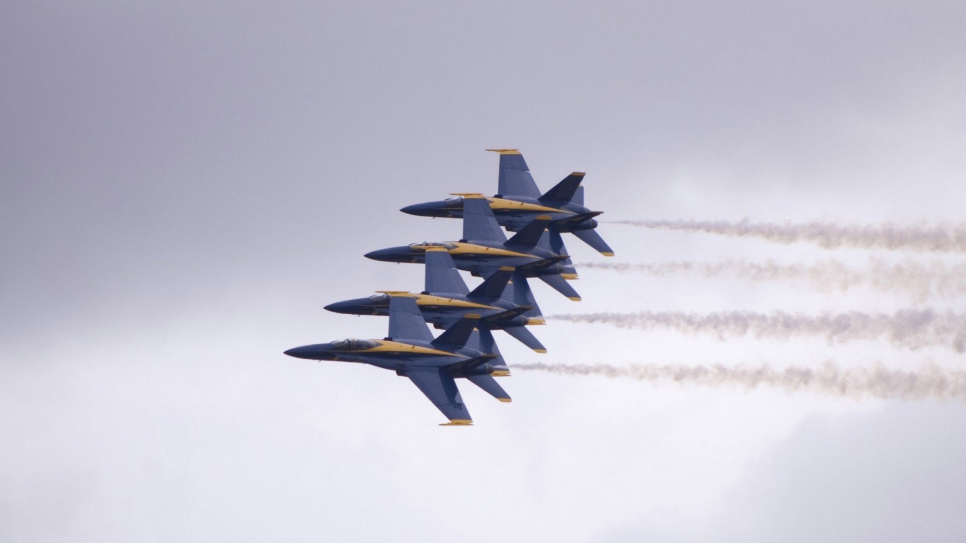 绝望时刻，从陪衬到主角，武切维奇如何用六记重拳击碎步行者翻盘梦？